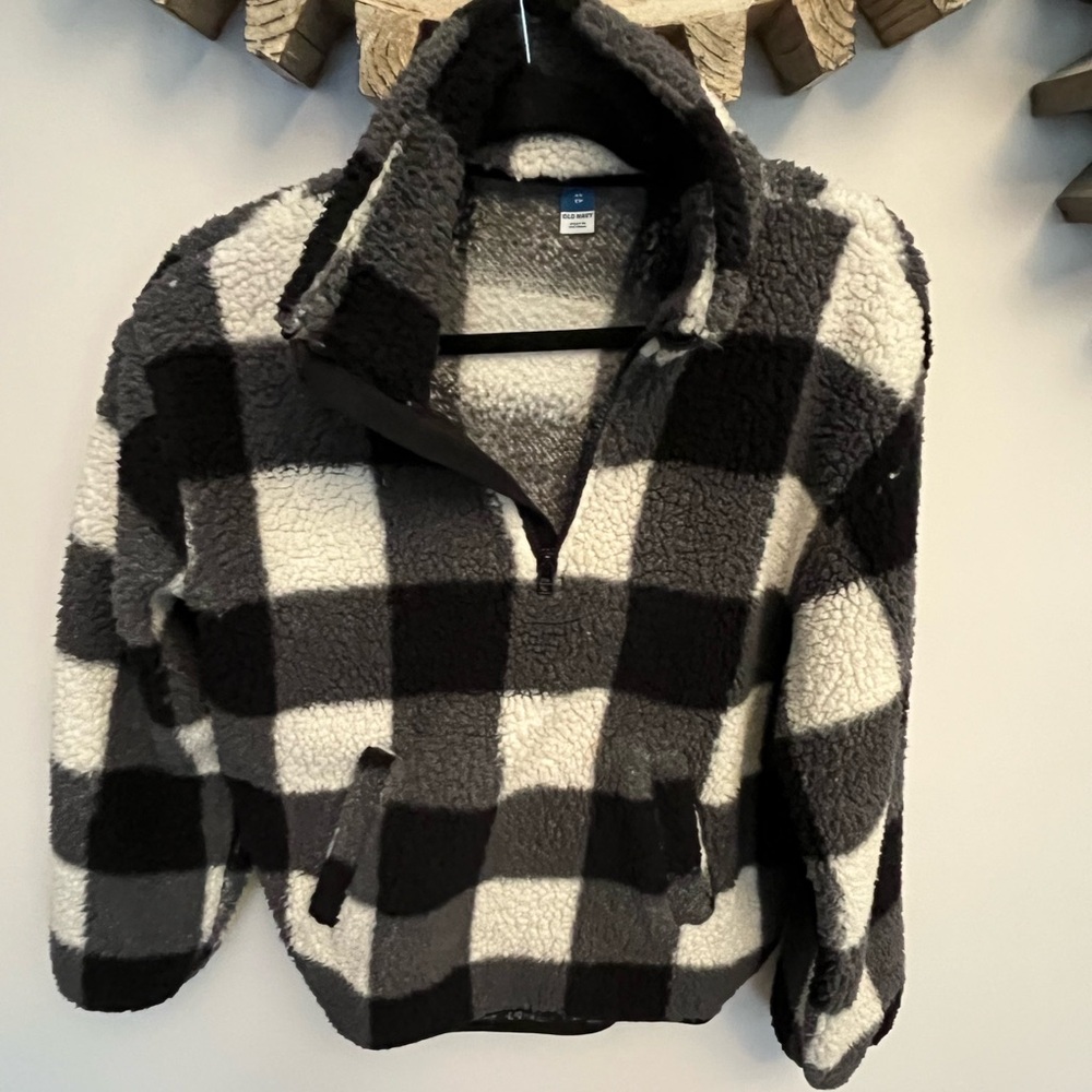 Old Navy Teddy Bear Fleece Pullover